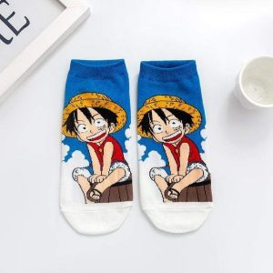 Luffy, l'Homme Caoutchouc en Chaussettes